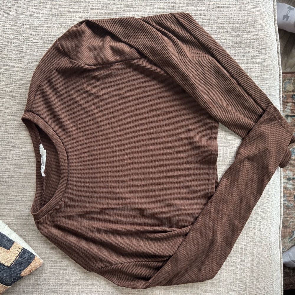 Urban Outfitters Cropped long sleeve top brown